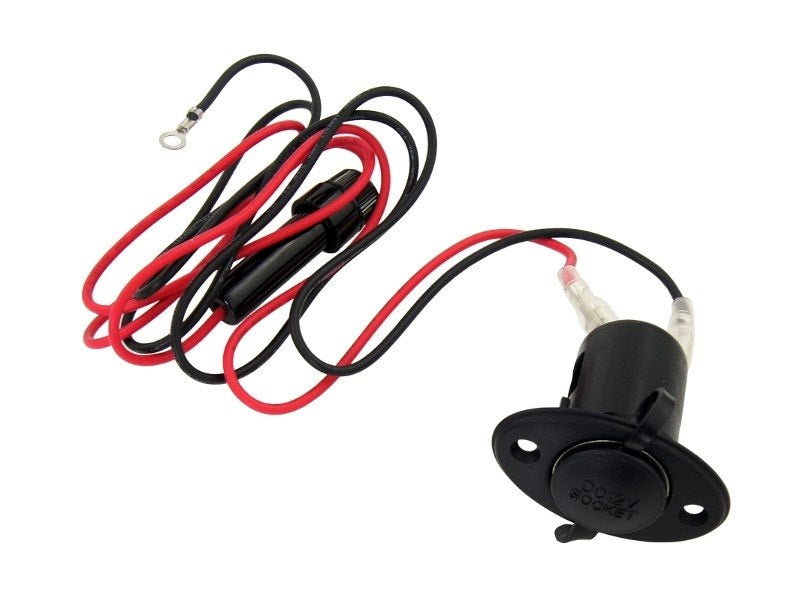 Beépített 12V-os aljzat, kábelekkel,