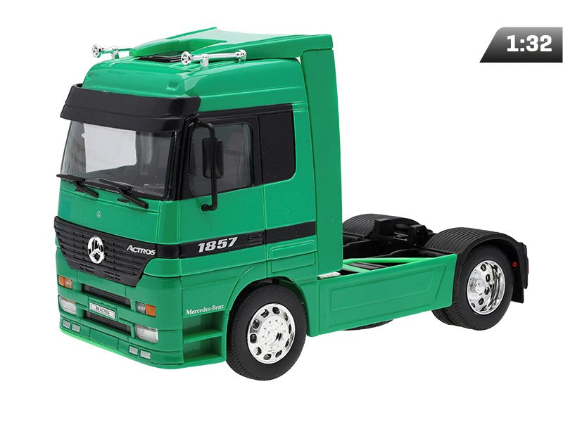 1:32-es modell, MERCEDES-BENZ ACTROS, zöld traktor