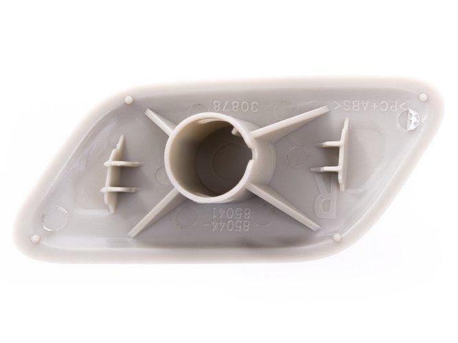 Toyota Avensis II FL T25 2006- fényszóró mosó fedél jobb - Peppi.hu