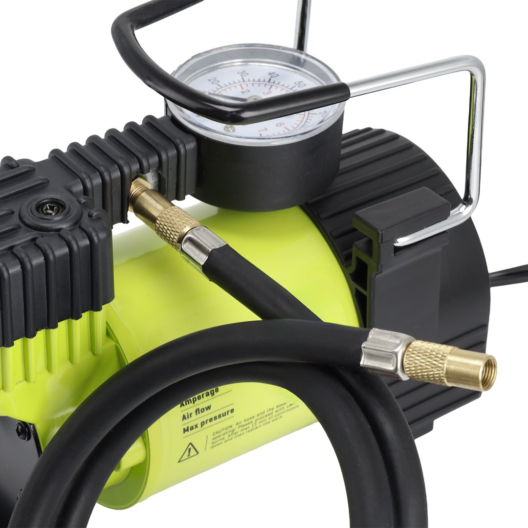 Dugattyús légkompresszor 12V 11 BAR 35L  perc analóg nyomásmérő 4 adapterrel – kép 3