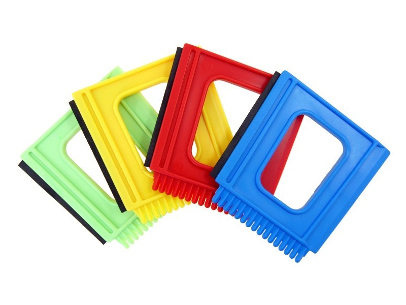 Négyzet alakú jégkaparó gumiborítással – kép 2