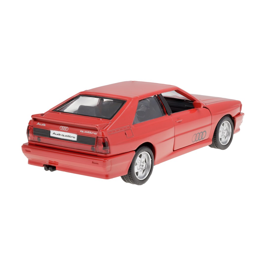 1:35 RMZ Audi Quattro Coupe 1980 1991 piros modell – kép 3