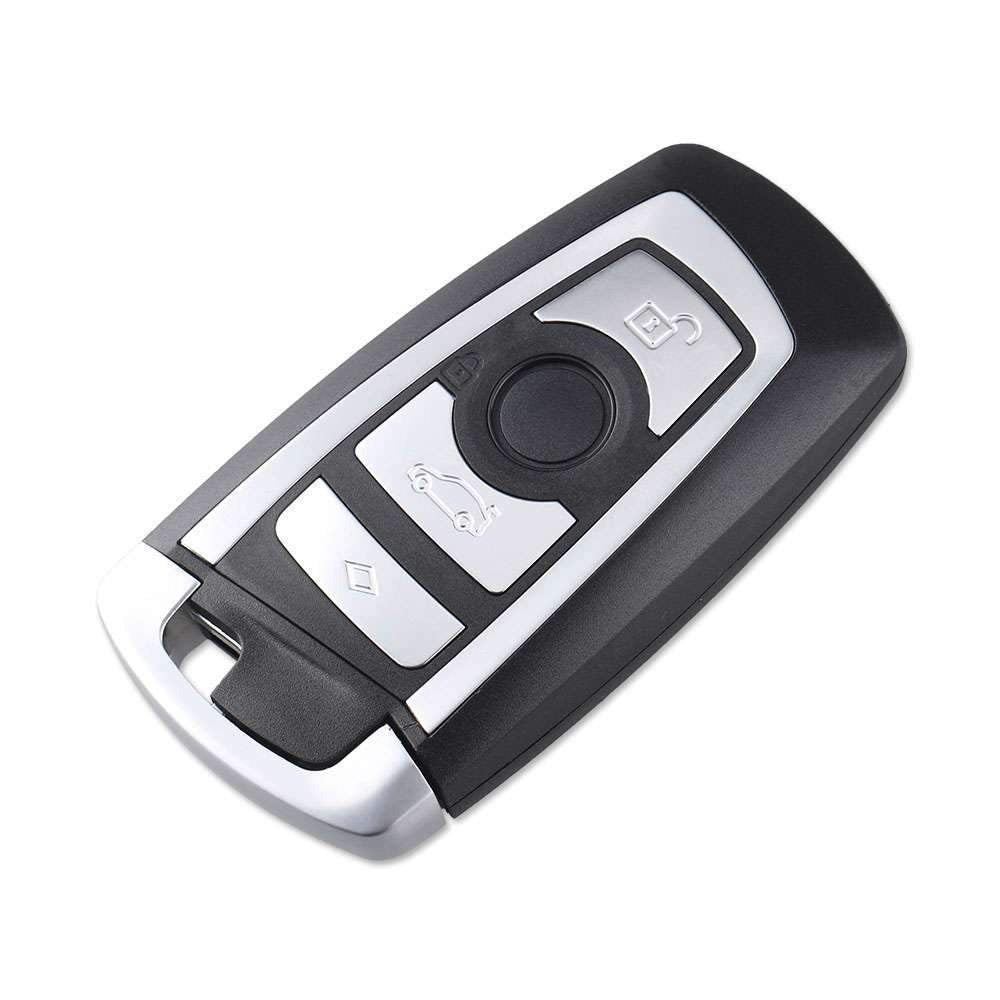 Ezüst és fekete színű, 4 gombos BMW kulcs, kulcsház.