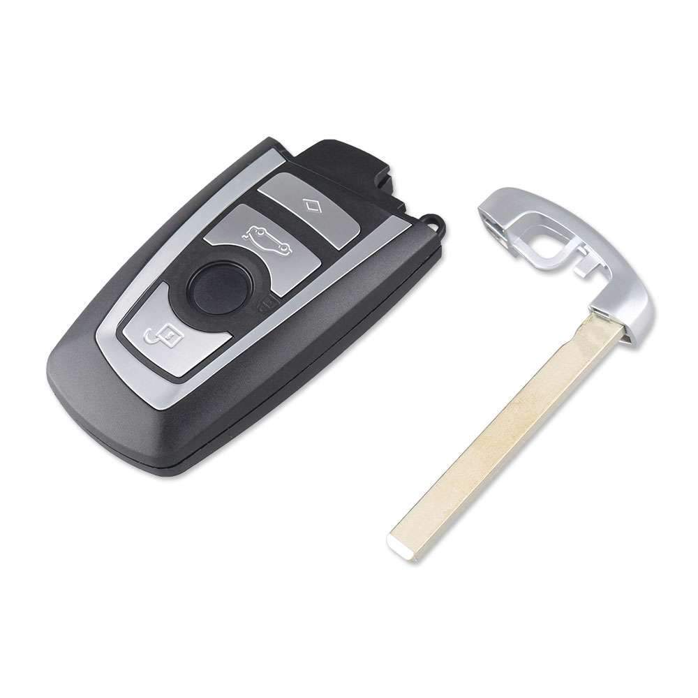 Ezüst és fekete színű, 4 gombos BMW kulcs, kulcsház nyers kulcsszárral.