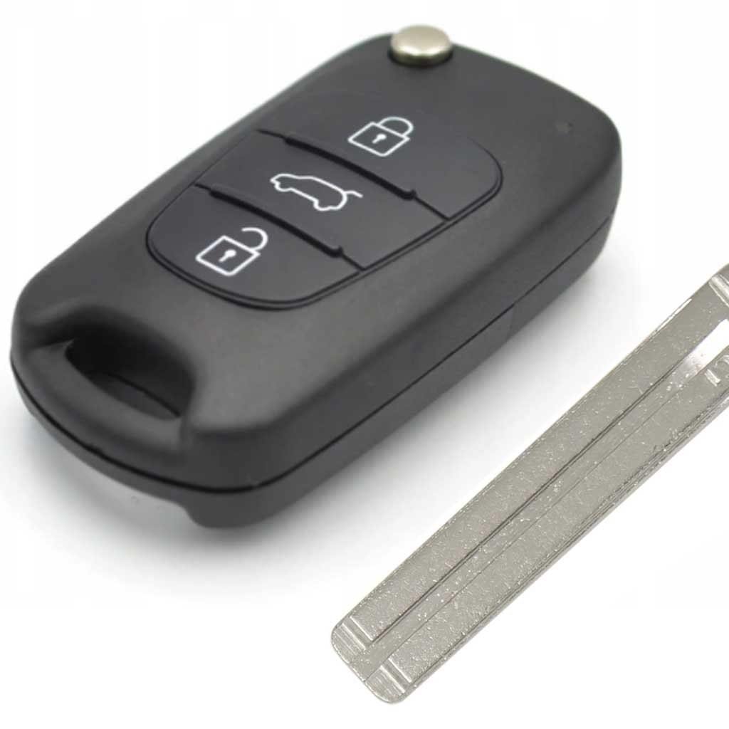 Fekete színű, 3 gombos Hyundai kulcs, bicskakulcs és kulcsszár.