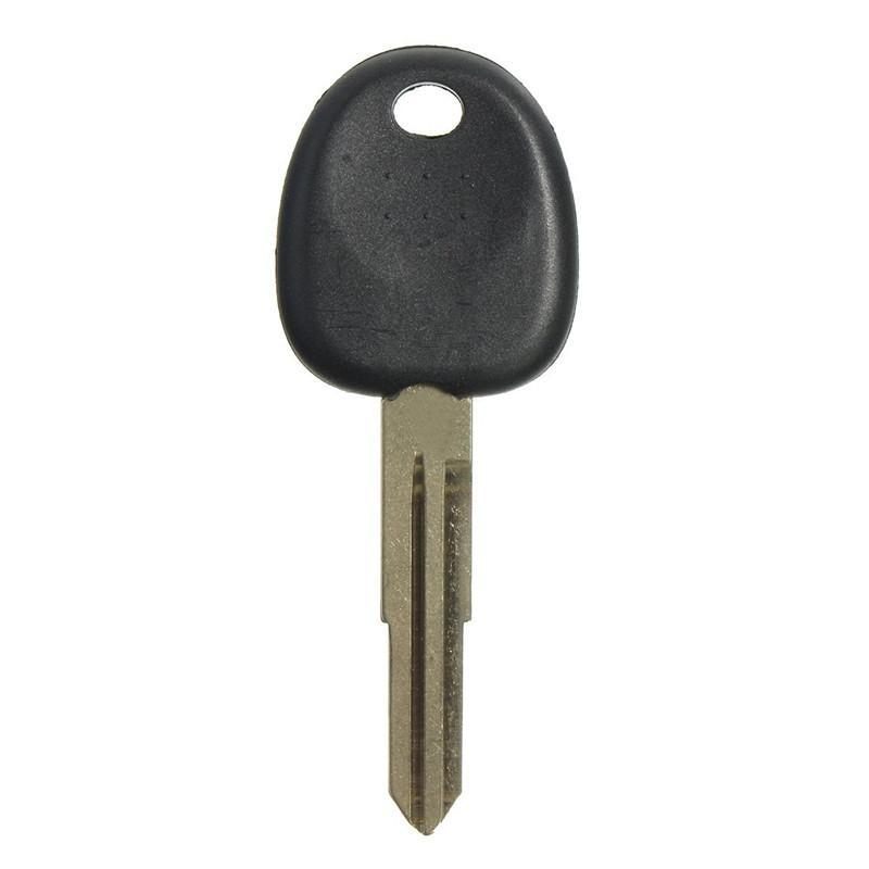 Fekete színű Hyundai kulcs, kulcsház.