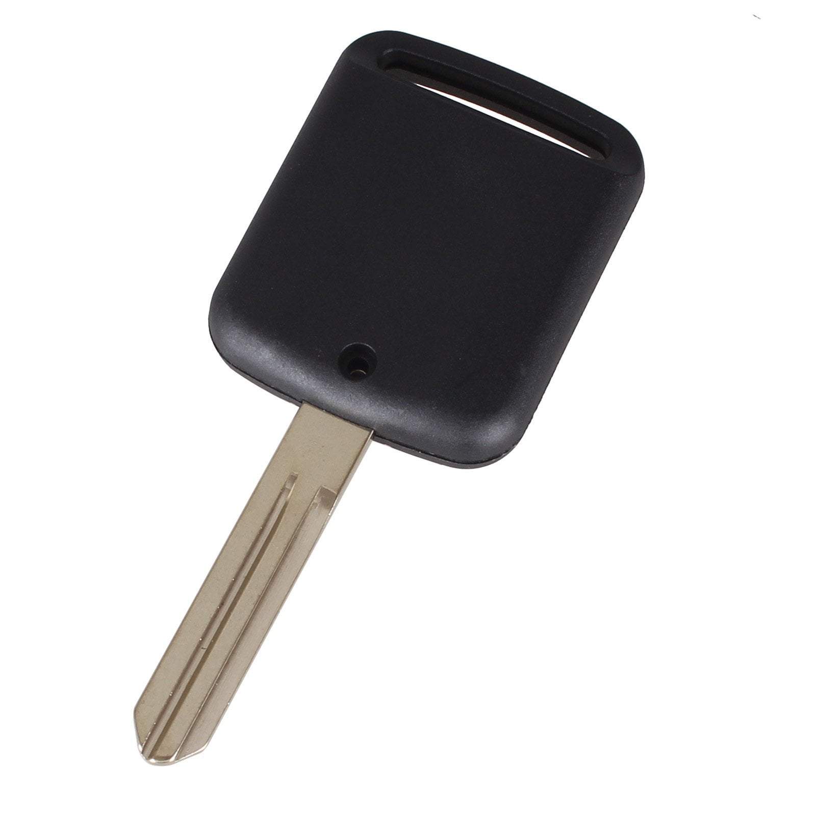 Fekete színű, 2 gombos Nissan kulcs, kulcsház hátulja.