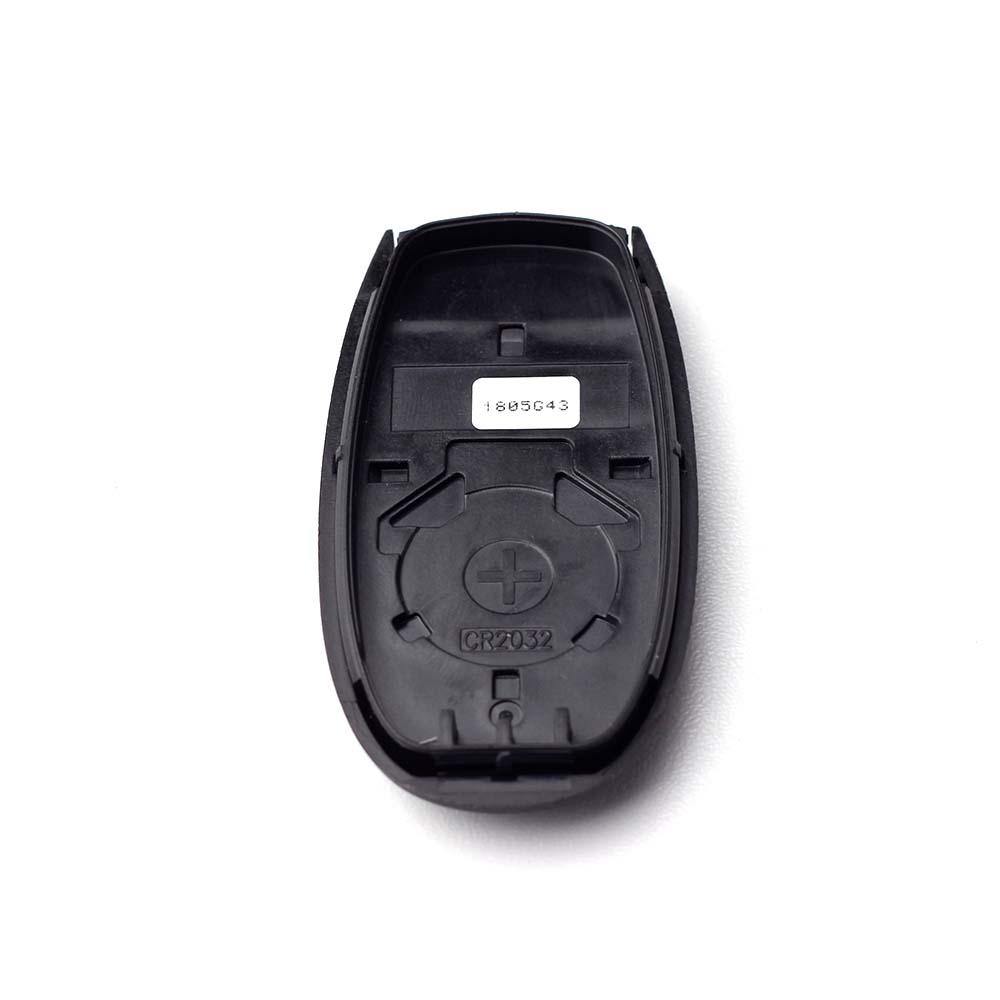 Fekete színű, 2 gombos Suzuki kulcs, kulcsház hátlap.